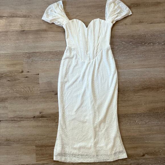 Hello Molly LINKING UP LACE MIDI DRESS WHITE - Picture 3 of 7
